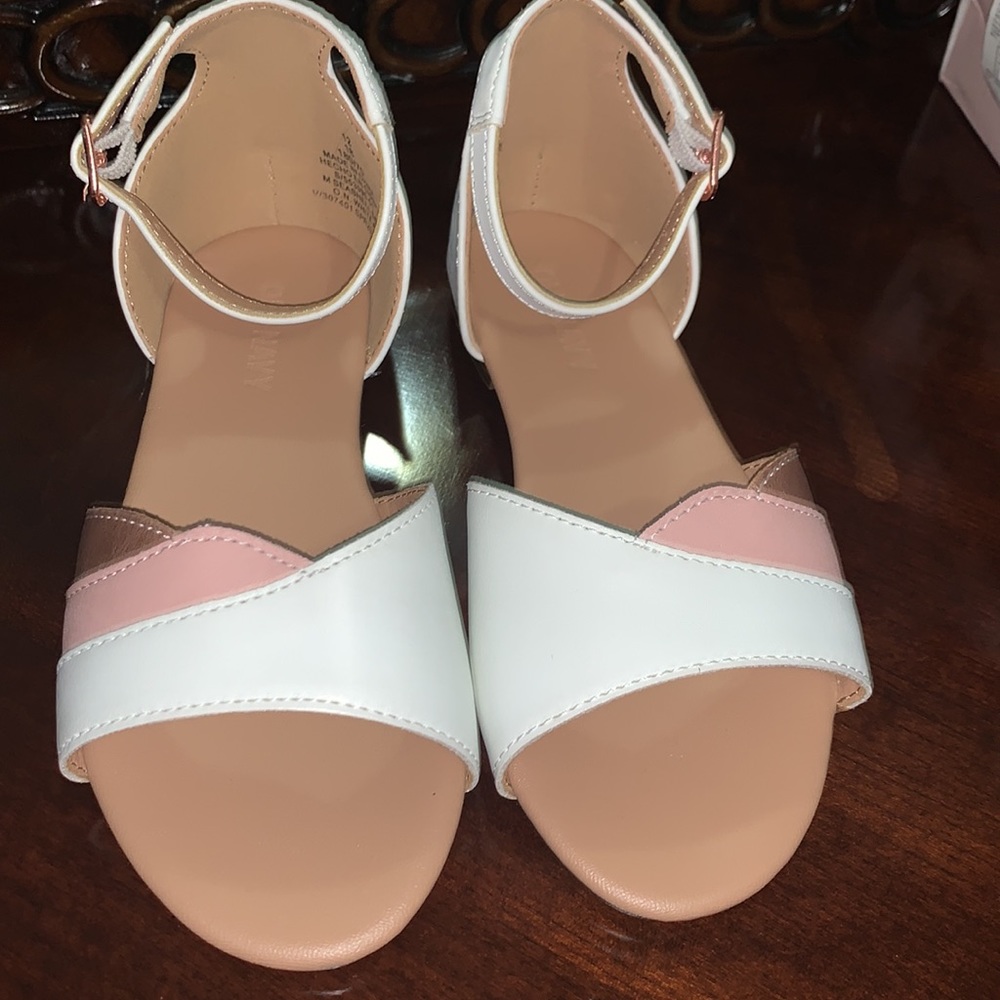 NWOT Girl’s White Sandals